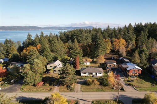 273 Maliview Dr, Salt Spring, BC 