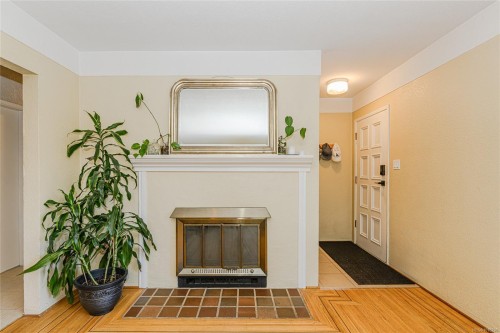 273 Maliview Dr, Salt Spring, BC 