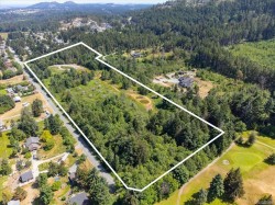 7555 Fernmar Rd  Lantzville, BC V0R 2H0