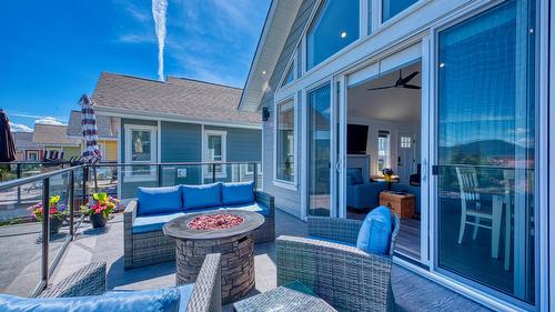 348-6833 Madrid Way, Kelowna, BC - Outdoor With Deck Patio Veranda