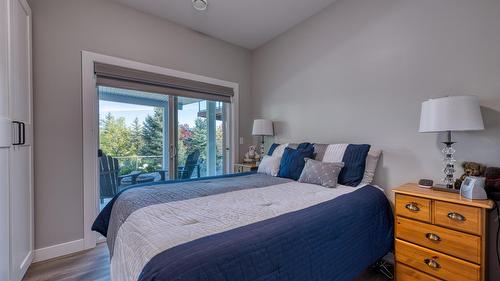 348-6833 Madrid Way, Kelowna, BC - Indoor Photo Showing Bedroom