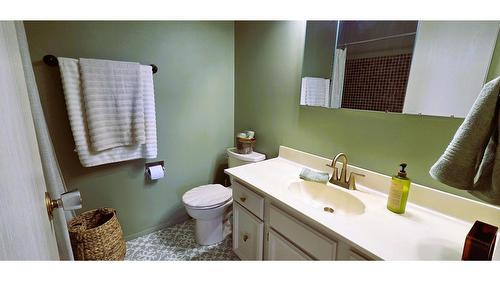 606 302Nd Street, Kimberley, BC - Indoor Photo Showing Bathroom
