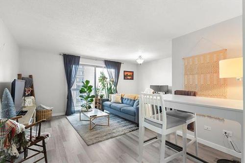 607-246 Roslyn Rd, Winnipeg, MB 