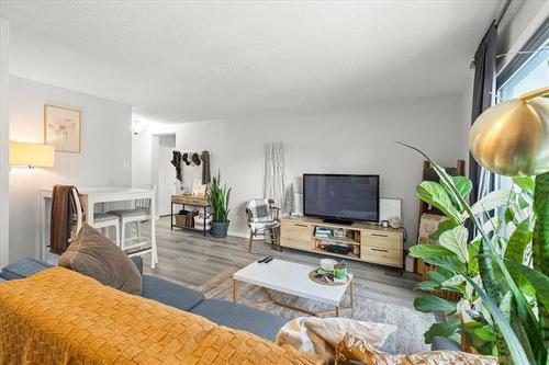 607-246 Roslyn Rd, Winnipeg, MB 