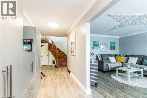 404 Queenston Road, Hamilton, ON - Indoor