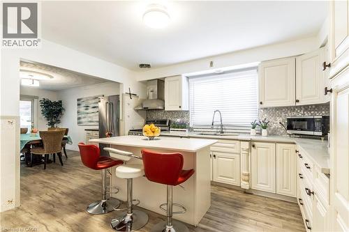 404 Queenston Road, Hamilton, ON - Indoor Photo Showing Kitchen