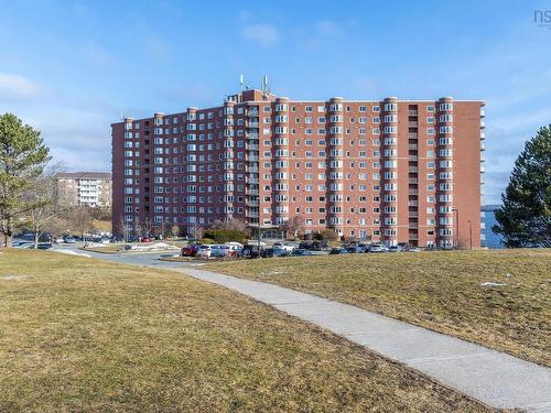 1110 45 Vimy Avenue, Clayton Park, NS 