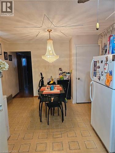 Dining area featuring baseboards - 197 Craigroyston Road, Hamilton, ON - Indoor Photo Showing Dining Room