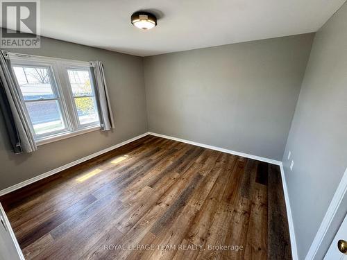 1297 Kitchener Avenue, Ottawa, ON - Indoor Photo Showing Other Room