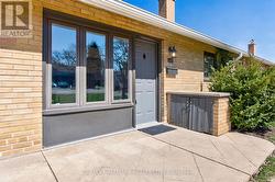 16 BURDOCK LANE Toronto, ON M3C 2G5