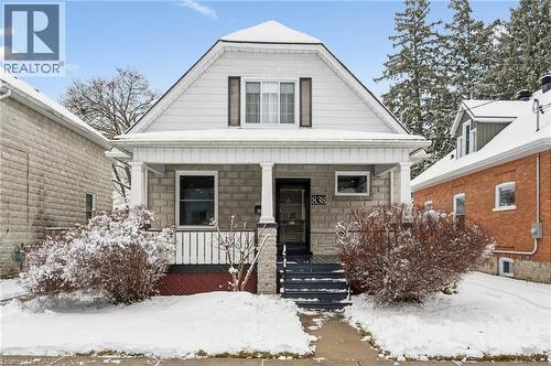 838 MOORE Street  Cambridge, ON N3H 3B8