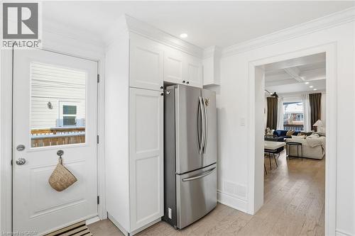 110 Kensington Avenue S, Hamilton, ON - Indoor