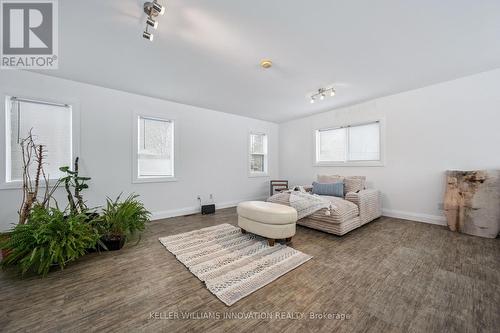 149 Woolwich Street, Waterloo, ON - Indoor