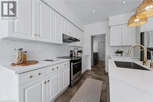 130 Coopershawk Street, Kitchener, ON - Indoor Photo Showing Kitchen With Upgraded Kitchen