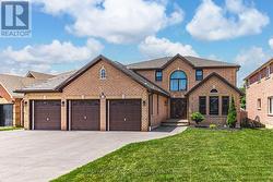66 RAQUEL STREET Barrie, ON L4N 9S8