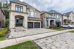 44 ELYSIAN FIELDS CIRCLE  Brampton, ON L6Y 6E9
