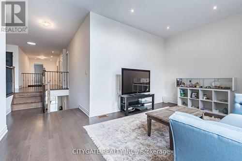 44 Elysian Fields Circle, Brampton, ON - Indoor