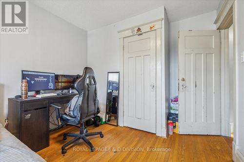 59 Paisley Avenue S, Hamilton, ON - Indoor