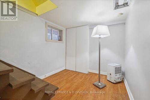 59 Paisley Avenue S, Hamilton, ON - Indoor Photo Showing Other Room