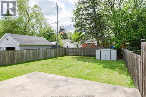 1077 Fairview, Windsor, ON - Outdoor With Backyard