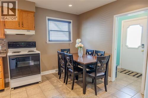 1077 Fairview, Windsor, ON - Indoor