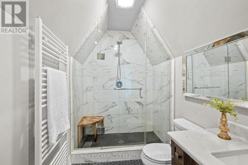 201 - 25 Concession Street, Cambridge, ON - Indoor Photo Showing Bathroom