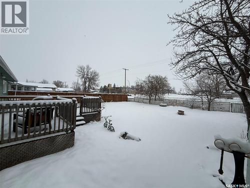 628 Staveley Crescent, Weyburn, SK - Outdoor