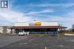 1716 LONDON LINE  Sarnia, ON N7T 7H2