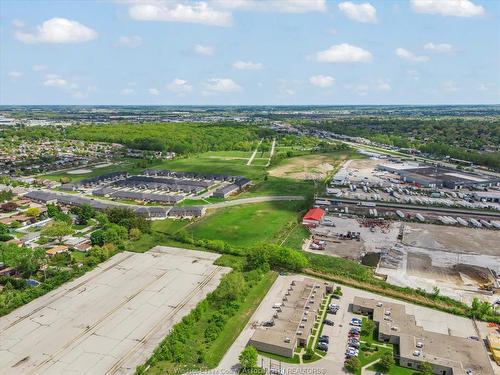 V/L Kamloops, Windsor, ON 