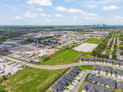 V/L Kamloops, Windsor, ON 