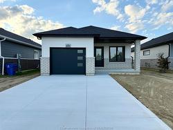 175 IRONWOOD Trail  Chatham, ON N7M 0V6