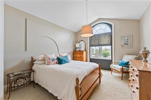 119 Calderwood Bay, Winnipeg, MB 