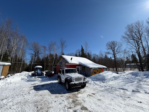 Garage - 26 Rue Gaspésienne E., Pointe-À-La-Croix, QC - Outdoor