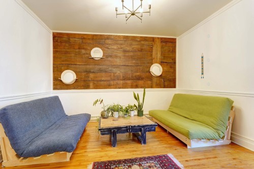 Salon - 4267 Av. Christophe-Colomb, Montréal (Le Plateau-Mont-Royal), QC - Indoor