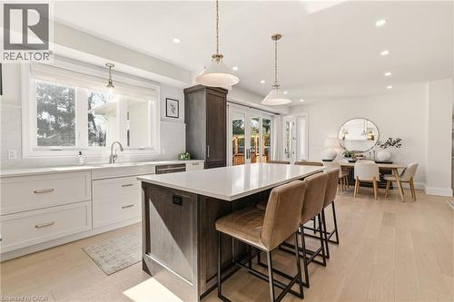 940 Gorton Avenue, Burlington, ON - Indoor