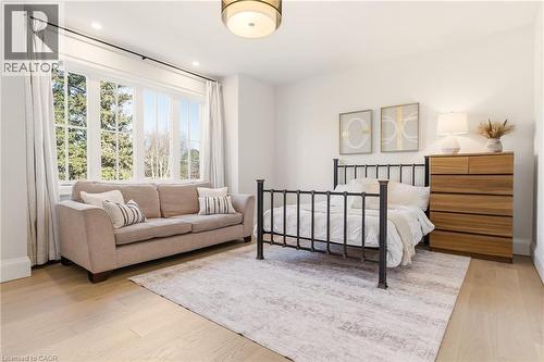 940 Gorton Avenue, Burlington, ON - Indoor Photo Showing Bedroom