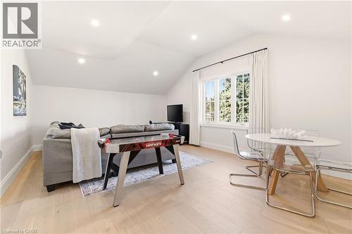 940 Gorton Avenue, Burlington, ON - Indoor