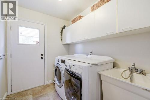 2444 Butternut Crescent, Burlington, ON - Indoor Photo Showing Laundry Room