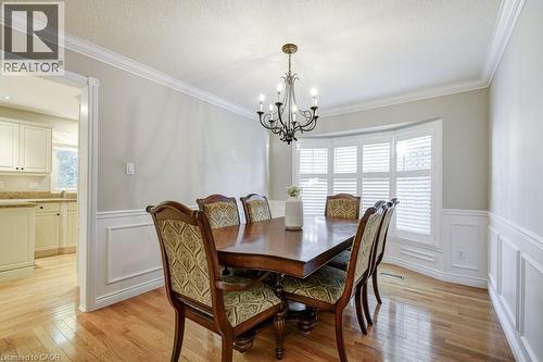 2444 Butternut Crescent, Burlington, ON - Indoor Photo Showing Dining Room