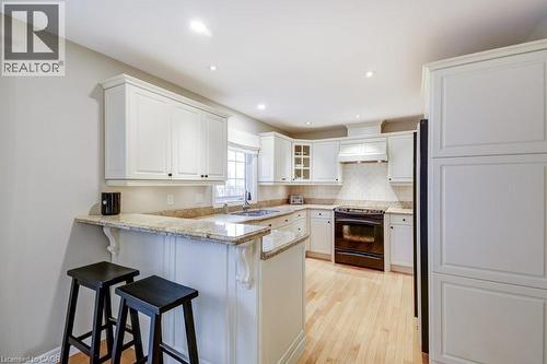 2444 Butternut Crescent, Burlington, ON - Indoor Photo Showing Kitchen