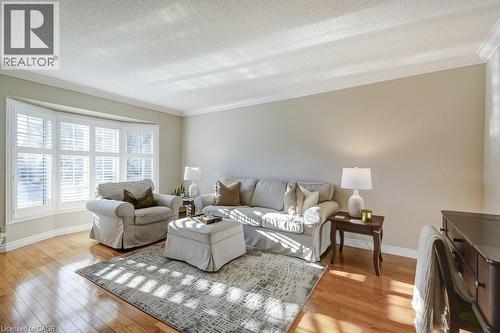 2444 Butternut Crescent, Burlington, ON - Indoor Photo Showing Living Room