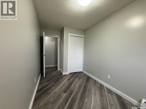 101 1822 Eaglesham Avenue, Weyburn, SK - Indoor Photo Showing Other Room