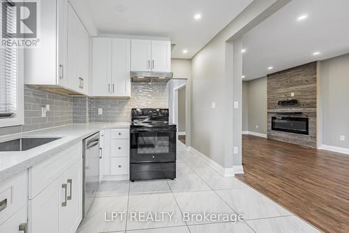 201 Ritson Road S, Oshawa, ON - Indoor Photo Showing Kitchen With Upgraded Kitchen