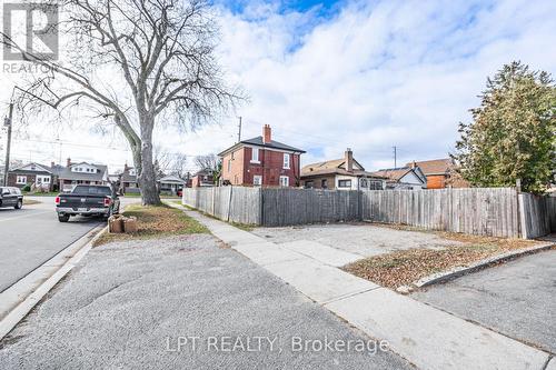 201 Ritson Road S, Oshawa, ON - Outdoor
