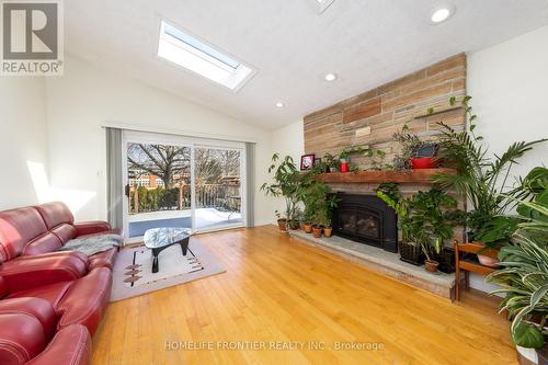 3223 Constitution Boulevard, Mississauga, ON - Indoor Photo Showing Living Room With Fireplace