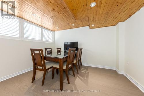 3223 Constitution Boulevard, Mississauga, ON - Indoor Photo Showing Dining Room