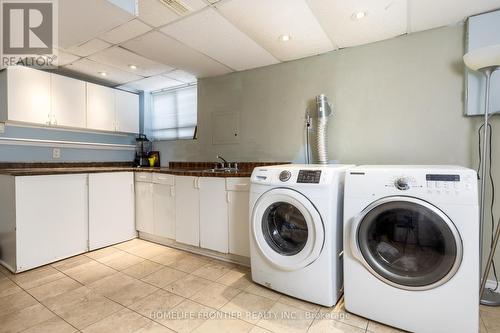 3223 Constitution Boulevard, Mississauga, ON - Indoor Photo Showing Laundry Room