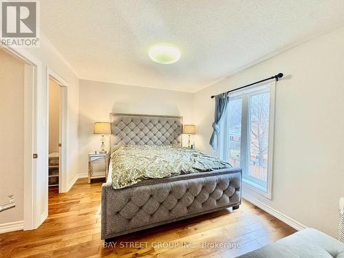 38A - 5940 Glen Erin Drive, Mississauga, ON - Indoor Photo Showing Bedroom