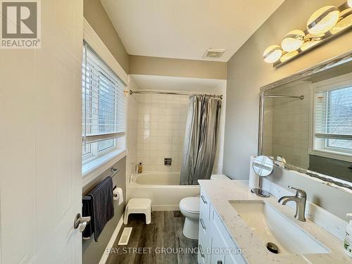 38A - 5940 Glen Erin Drive, Mississauga, ON - Indoor Photo Showing Bathroom