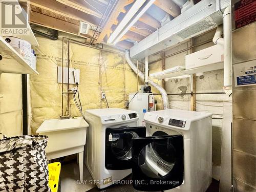 38A - 5940 Glen Erin Drive, Mississauga, ON - Indoor Photo Showing Laundry Room